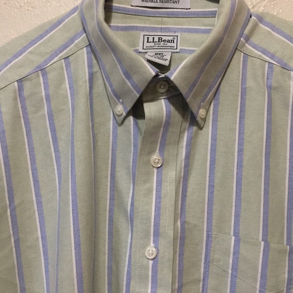 L.L. Bean wrinkle resistant button down - Picture 3 of 5
